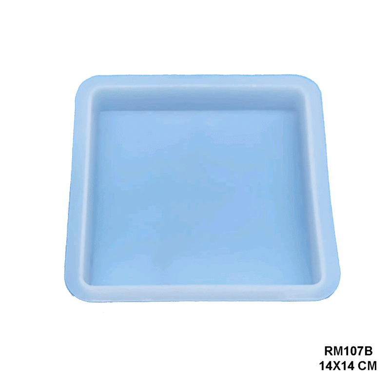 A Square silicone mould with deep sides – ideal for resin casting, tray moulds, or block creations.